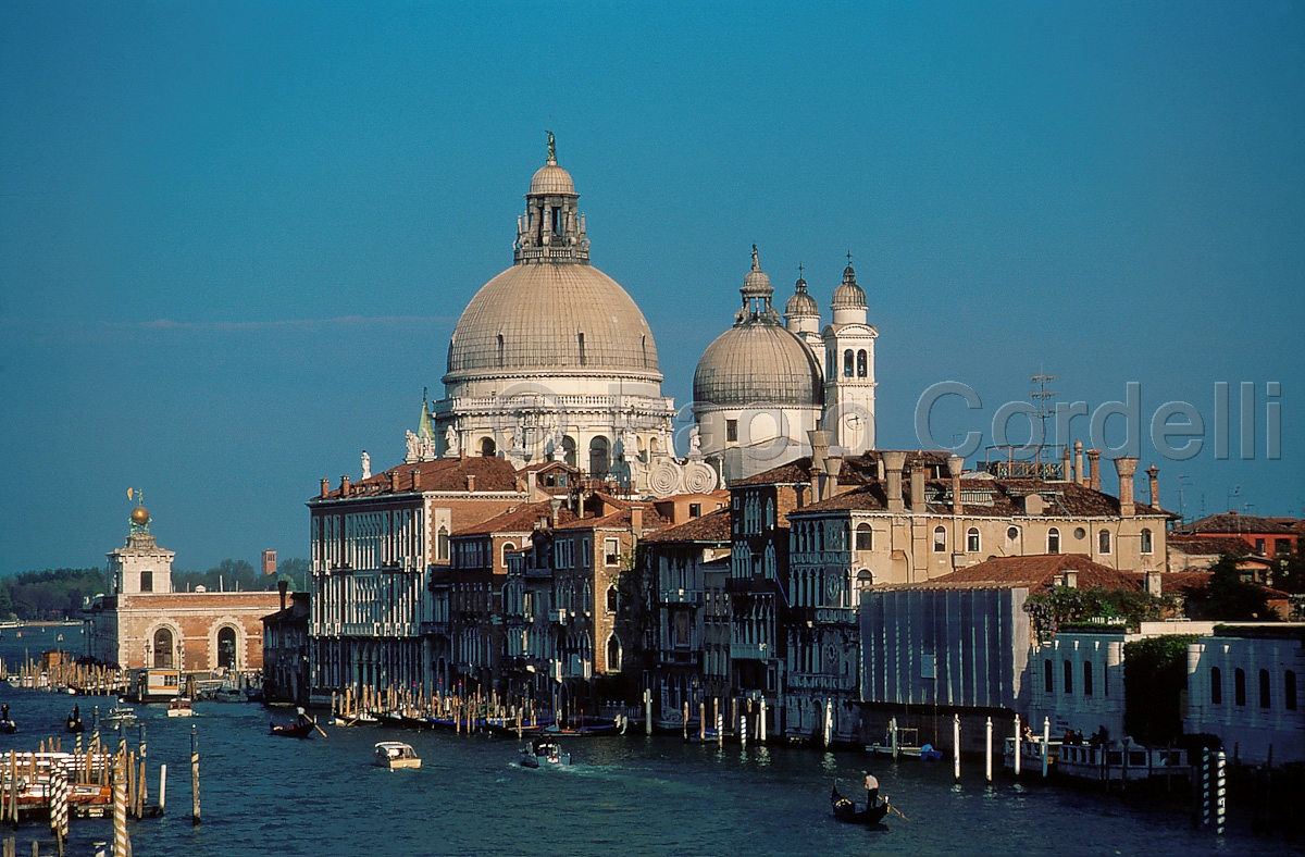 Grand Canal and Church of St. Mary of Health, Venice, Veneto, Italy
 (cod:Venice 16)